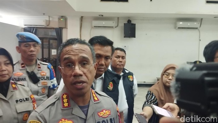 Polda Metro Tangkap Ormas Intimidasi Kepala Sekuriti Pasar Kramat Jati